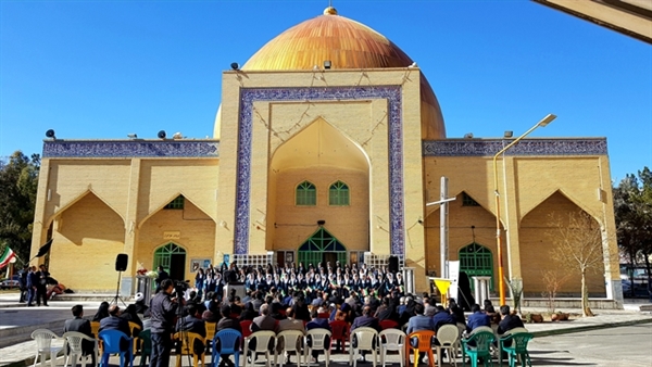 طنین انداز شدن زنگ انقلاب برمزار شهيد گمنام دانشگاه سیستان و بلوچستان