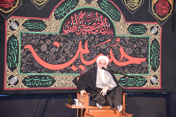 گرامیداشت اربعین حسینی همزمان با سالگرد تدفین شهید گمنام در دانشگاه