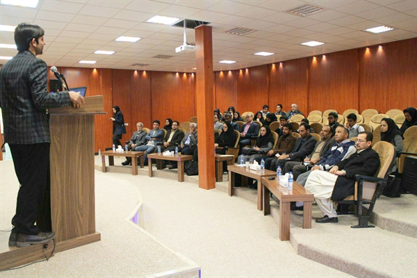 برگزاری کارگاه بررسی پتانسیل های سرمایه گذاری در حوزه گیاهان دارویی در مناطق روستایی