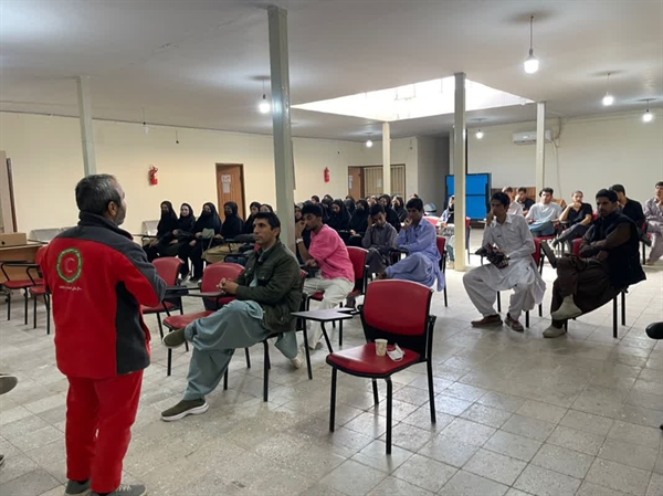 برگزاری دوره آموزشی اطفای حریق در دانشکده صنعت و معدن خاش