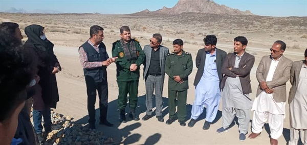 برگزاری اردوی راهیان پیشرفت وبازدید دانشگاهیان خاش از پروژه ریل گذاری قطار خاش _ایرانشهر 