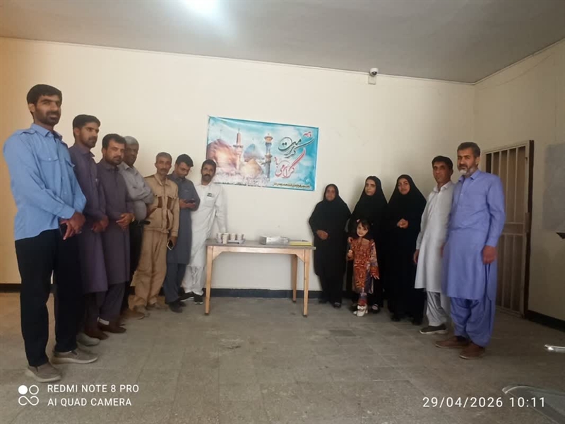 برپایی ایستگاه صلواتی به مناسبت دهه کرامت در دانشکده صنعت ومعدن 
