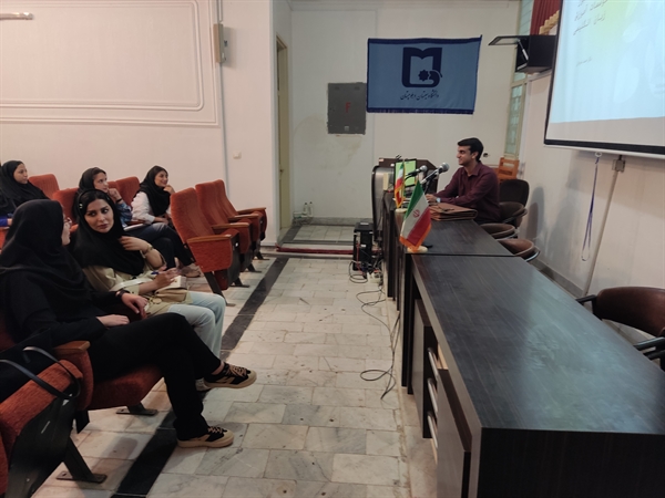 هفته سرآمدی آموزشی دانشکده ادبیات و علوم انسانی تاریخ 1402/02/11