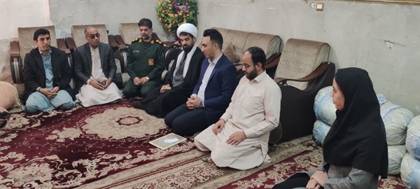 دیدار دانشگاهیان  دانشکده صنعت ومعدن خاش با خانواده شهید محمدرسول میربلوچ‌زهی