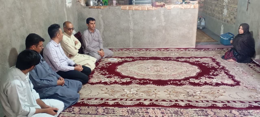 دیدار دانشگاهیان دانشکده صنعت و معدن خاش با خانواده ی معلم شهید امام بخش ریگی