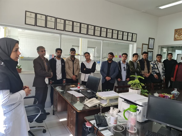 بازدید علمی دانشجویان گروه مهندسی صنایع از کارخانه مینوشرق