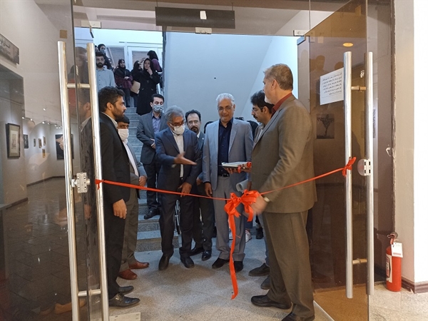 برگزاری نمایشگاه دستاوردهای هنری دانشکده هنر و معماری در محل موزه منطقه ای جنوب شرق ایران
