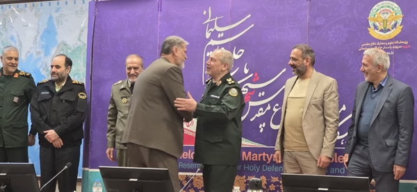 تقدیر پژوهشگاه دفاع مقدس از دانشگاه سیستان و بلوچستان برای برگزاری همایش «توسعه، امنیت و اقتدار جنوب‌شرق کشور»