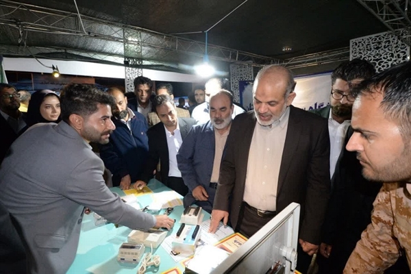 بازدید وزیر محترم کشور از غرفه دانشگاه سیستان و بلوچستان در جشنواره طلایه داران شکوه ایران زمین در سواحل مکران