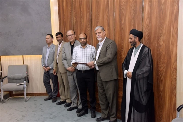 تجلیل از کارشناسان و دانشجویان سرآمد آموزش  