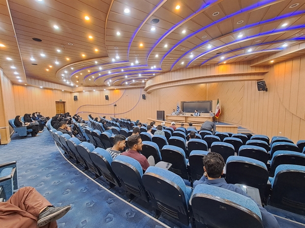 کرسی نظریه پردای با سخنرانی دکتر حسین خدایار