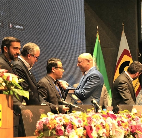 پیام تبریک به جناب آقای دکتر محمد نبی شهیکی تاش رئیس محترم پارک علم و فناوری استان جهت دریافت نشان سرو شایستگی  مدیریت از سوی وزیر محترم علوم تحقیقات و فناوری