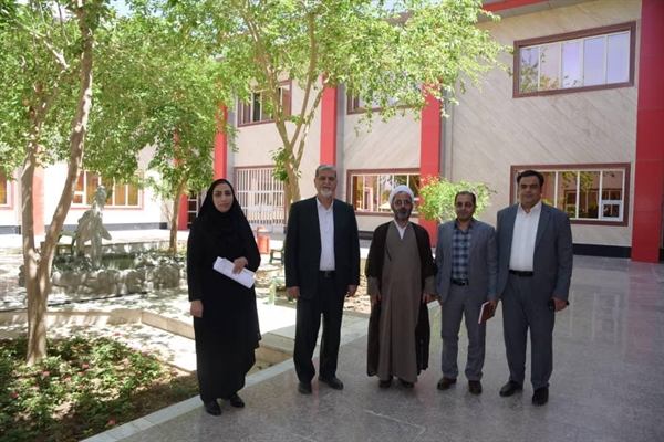 دیدار نوروزی ریاست محترم دانشگاه و رئیس محترم نهاد نمایندگی مقام معظم رهبری در دانشگاه با دانشکده مدیریت و اقتصاد 