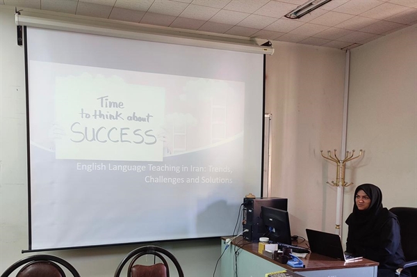 هفته سرآمدی آموزشی دانشکده ادبیات و علوم انسانی 1402/02/11-/