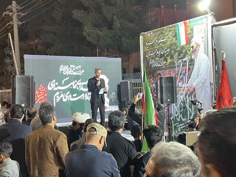  قیام شبانه جامعه دانشگاهی و مراکز آموزش عالی زاهدان در پی شهادت رهبر انقلاب 