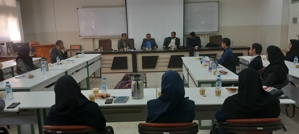 برگزاری نشست همکاری اساتید دانشکده مهندسی برق و کامپیوتر با مدیران ارشد شرکت دیجی کالا