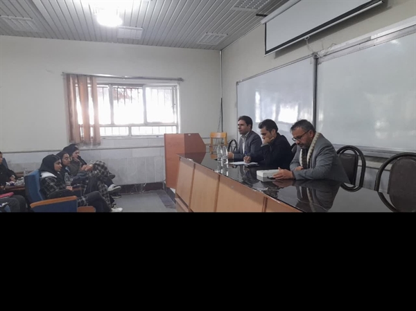 سومین کارگاه از مجموعه کارگاه‌های در مورخه ۳۰. ۸. ۱۴۰۲ در دانشکده الهیات، حقوق و معارف اسلامی برگزار شد