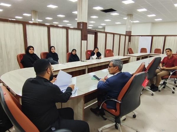 نخستین نشست کرسی‌های آزاد اندیشی برگزار شد