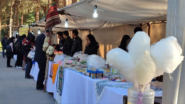جشنواره محلی یلدایی در دانشگاه سیستان‌وبلوچستان برگزار شد