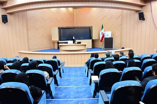 نشست مدیران حوزه آموزشی دانشگاه با دانشجویان المپیادی 