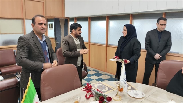 نشست صمیمانه معاونت فرهنگی و اجتماعی به مناسبت ولادت حضرت فاطمه زهرا(س) و گرامیداشت روز زن 