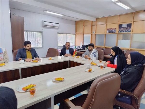 نشست اعضای کانون هلال احمر با معاون امور جوانان جمعیت هلال احمر سیستان و بلوچستان"