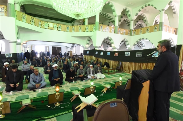 حضور دانشگاهیان و دستگاه‌های اجرایی استان در دانشگاه آزاد اسلامی