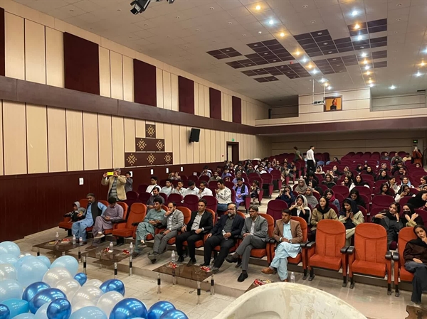 مراسم استقبال از نو دانشجویان دانشکده صنعت و معدن خاش برگزار شد