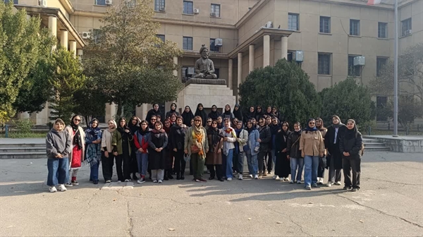 بازدید دانشجویان دختر دانشگاه سیستان و بلوچستان از دانشگاه تهران