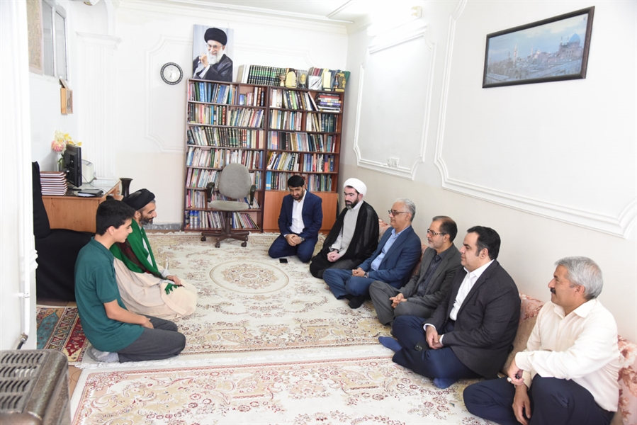 بازدیدهیأت رئیسه دانشگاه سیستان و بلوچستان از تنی چند از سادات به مناسبت عید سعید غدیر خم