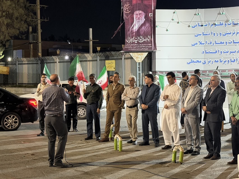 تداوم سلسله تجمعات شبانه در زاهدان حضور دانشگاهیان مقابل دانشکده ادبیات