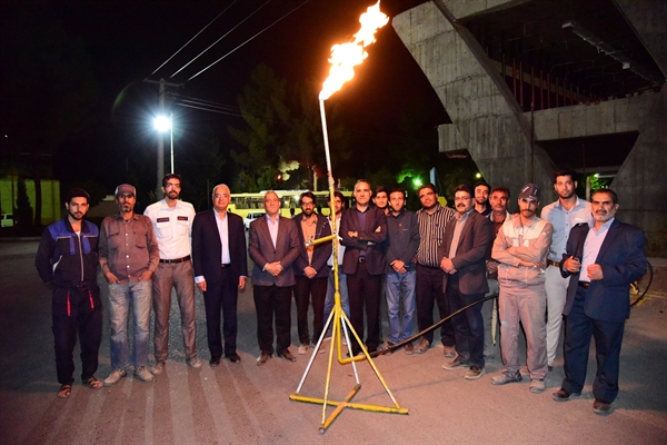 مشعل گاز در دانشگاه روشن شد.