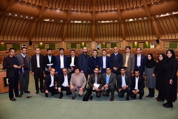  رئیس دانشگاه سیستان و بلوچستان بر ضرورت بهره گیری از دانش و تجربه متخصصان روابط عمومی تاکید کرد