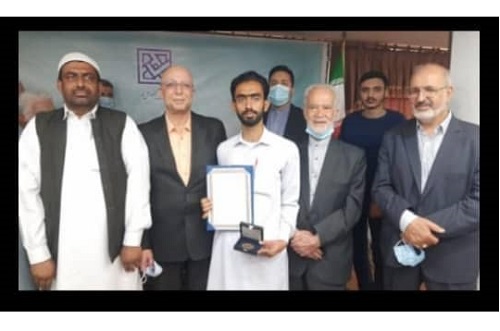 دانشجوی دانشگاه سیستان و بلوچستان برای کسب رتبه اول المپیاد علمی ۱۴۰۰ مورد تجلیل قرار گرفت
