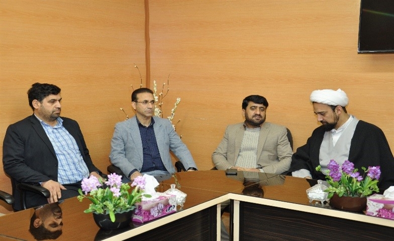 نشست کارکنان معاونت فرهنگی و اجتماعی با مسئول دفتر نهاد مقام معظم رهبری