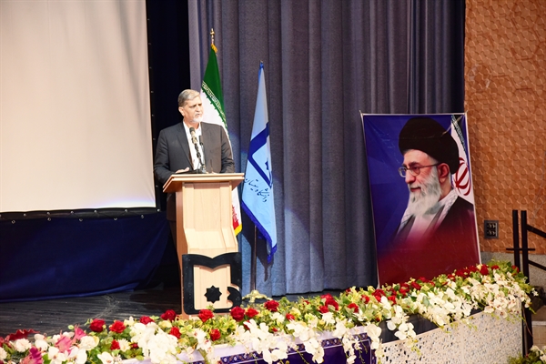 نهمین جشنواره حرکت دانشجویی با تقدیر از برگزیدگان به کار خود پایان داد 