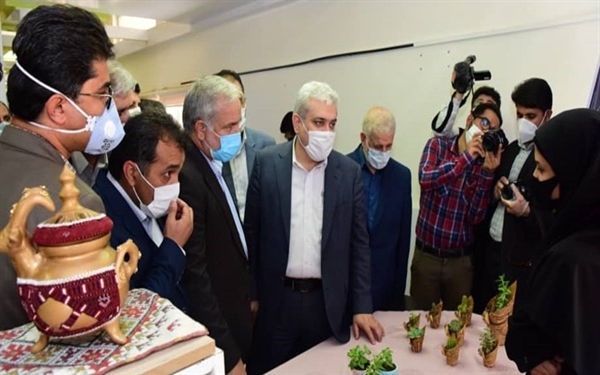 بازدید دکتر سورنا ستاری معاونت علمی ریاست جمهوری از مجتمع فناوری و نوآوری 