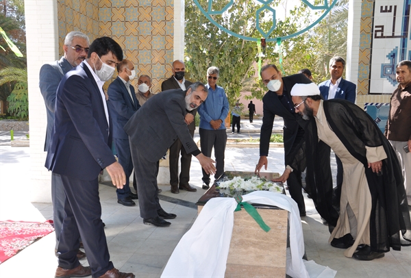 گرامیداشت هفته دفاع مقدس و نواخته شدن زنگ مقاومت 