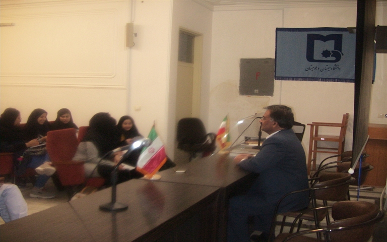 برگزاری کارگاه "  ایهام در شعر فارسی" در دانشکده ادبیات وعلوم انسانی