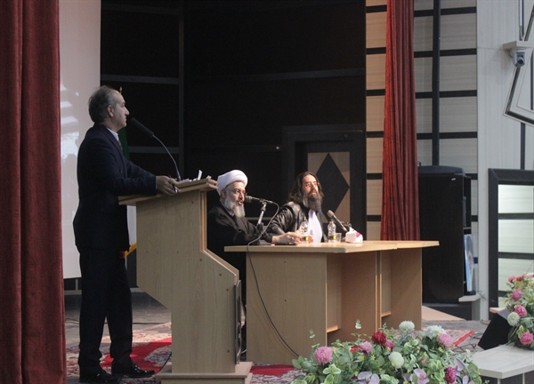 جلسه پرسش و پاسخ (من یک معترض هستم)