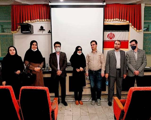 جلسه دفاع از پایان نامه کارشناسی ارشد توسط دانشجوی نابینای گروه علوم اجتماعی مصادف با روز جهانی عصای سفید