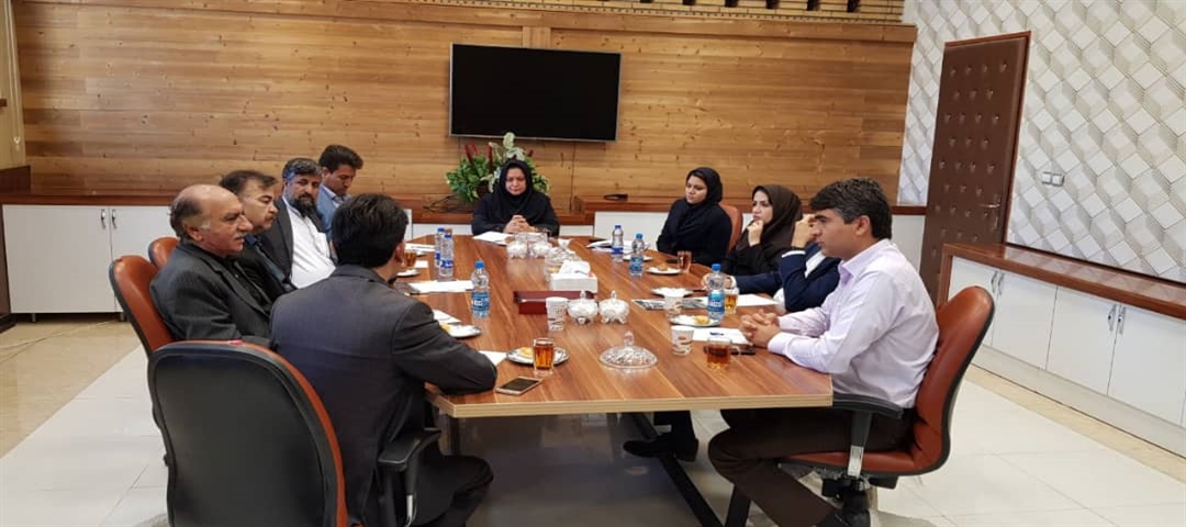نشست صمیمانه  با صنعتگران حوزه صنایع غذایی