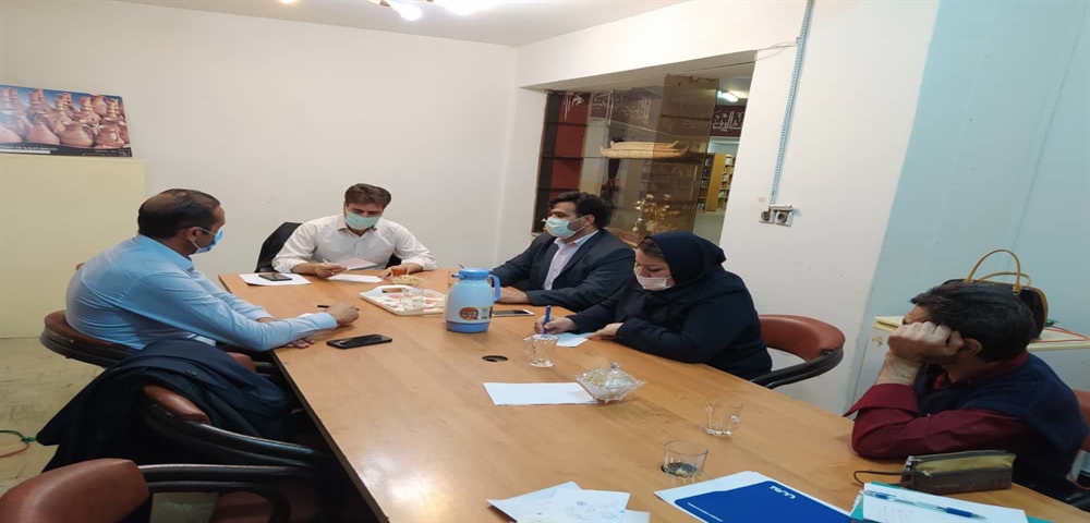 جلسه مدیریت اجتماعی و سیاستگذاری دانشگاه با کارکنان مجموعه 
