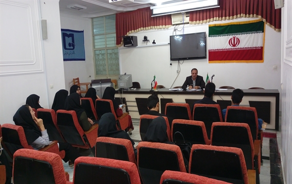 برگزاری کارگاه "  موتیوهای شعر خاقانی" در دانشکده ادبیات وعلوم انسانی