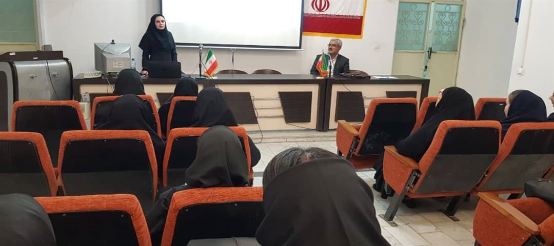 برگزاری کارگاه " نقش و تأثیر علم زبانشناسی بر ترجمه " در دانشکده ادبیات وعلوم انسانی