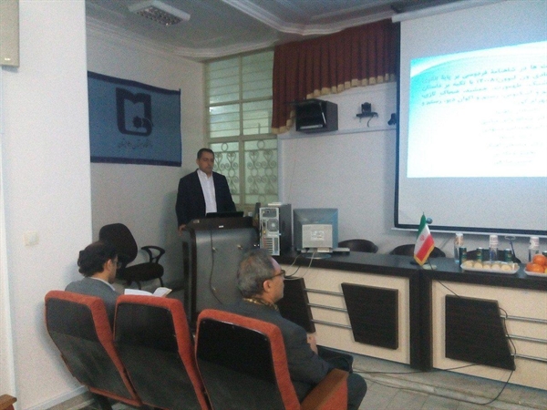 جلسه دفاع از رساله دکتری آقای حسین صادقی رشته زبان و ادبیات فارسی